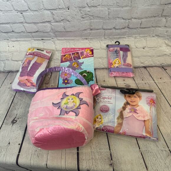 Disney Tangled Girl’s Halloween Costume Accessory Kit - Picture 1 of 5